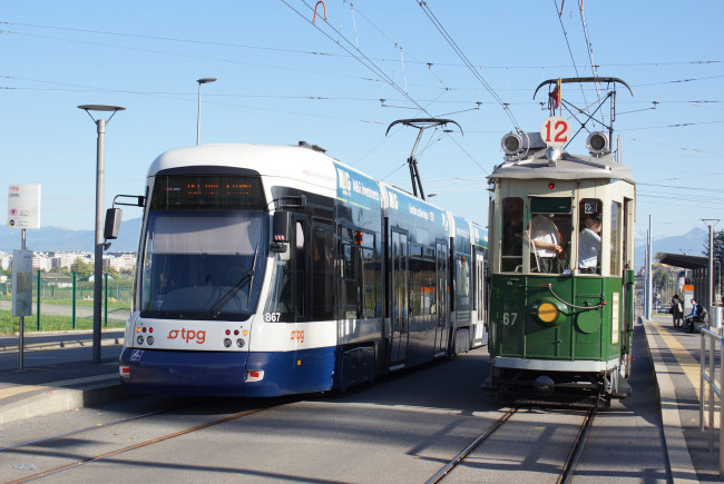 Обои картинки фото техника, трамваи, рельсы, город, трамвай
