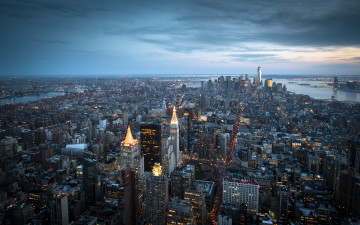 обоя города, нью-йорк , сша, manhattan, город, мегаполис, небоскребы, вечер