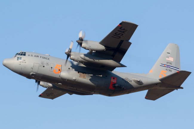 Обои картинки фото c-130h hercules, авиация, военно-транспортные самолёты, транспорт, войсковой