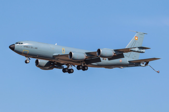 Обои картинки фото c-135fr, авиация, военно-транспортные самолёты, заправщик