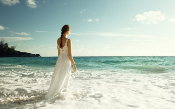 Картинка девушки -unsort+ брюнетки +шатенки спина девушка платье небо волны море