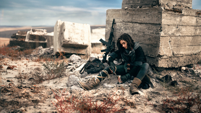 Обои картинки фото девушки, -unsort , девушки с оружием, война