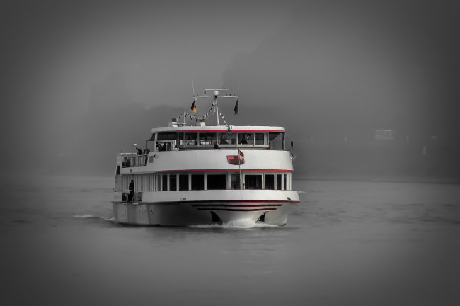 Обои картинки фото корабли, теплоходы, судно, туман