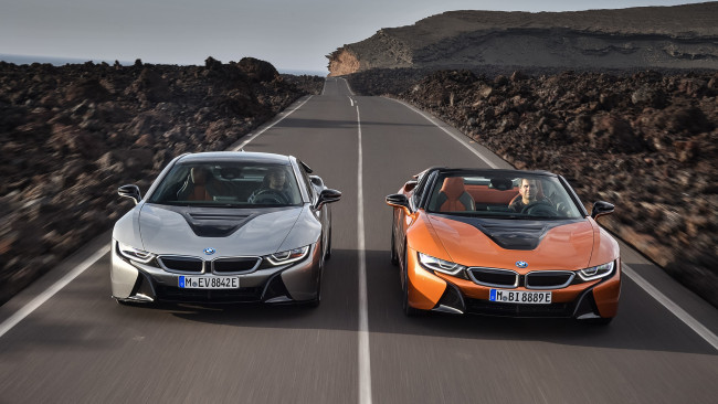 Обои картинки фото bmw i8 roadster and coupe 2019, автомобили, bmw, 2019, coupe, i8, roadster