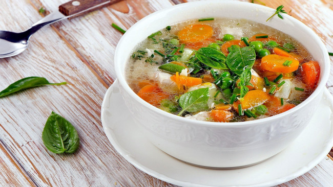 Обои картинки фото еда, первые блюда, овощной, суп, базилик