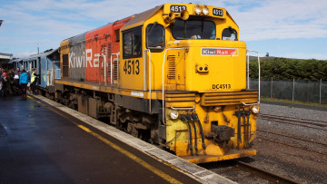 обоя kiwirail dc 4513 locomotive, техника, поезда, железная, дорога, рельсы, локомотив, состав