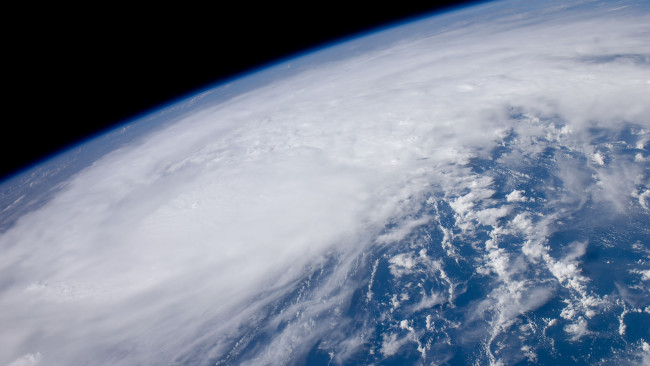 Обои картинки фото космос, земля, ураган, айрин, 22, августа, 2011, года
