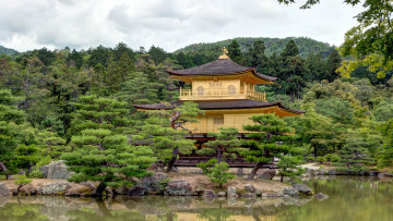 Картинка kinkaku-ji+temple+in+kyoto +japan города киото+ Япония храм водоем парк