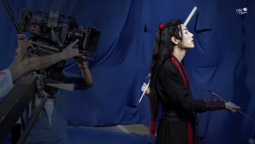 Картинка мужчины xiao+zhan сяо чжань актер костюм стрела камера