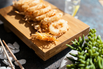 Картинка еда рыба +морепродукты +суши +роллы морепродукт кляр кальмар