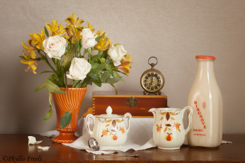 Картинка разное посуда +столовые+приборы +кухонная+утварь букет цветы ваза набор