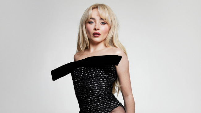 Обои картинки фото sabrina carpenter photoshoot 2024, девушки, sabrina carpenter, сабрина, карпентер, актриса, певица, фoтoсeссия, знаменитости, блoндинка