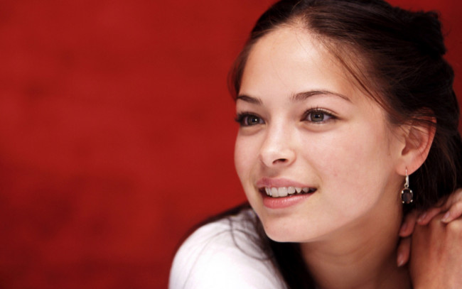 Обои картинки фото Kristin Kreuk, девушки, , , улыбка