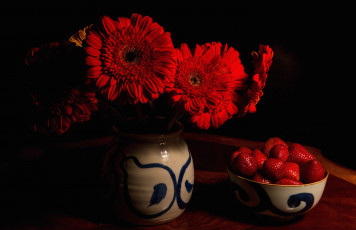 Картинка еда клубника земляника красный ягоды герберы