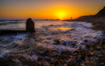 Картинка природа восходы закаты волны пляж океан горизонт камни вечер солнце
