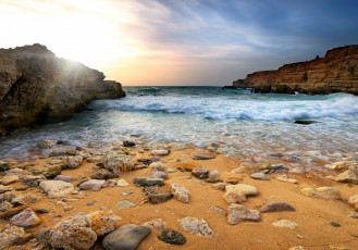 Картинка природа побережье небо песок море камни закат