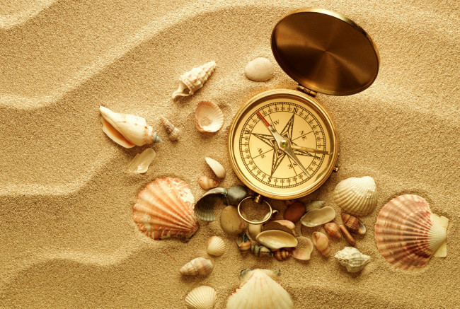 Обои картинки фото разное, ракушки,  кораллы,  декоративные и spa-камни, компас, песок