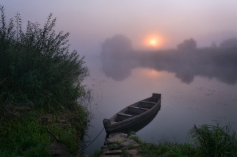 Картинка корабли лодки +шлюпки жмак евгений лето лодка туман утро рассвет угра