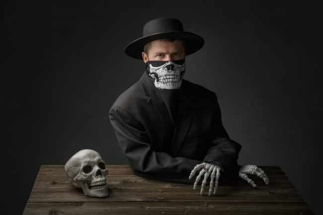 Обои картинки фото мужчины, - unsort, happy, halloween, скелет, череп, мужик