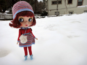 Картинка разное игрушки шапочка кукла снег