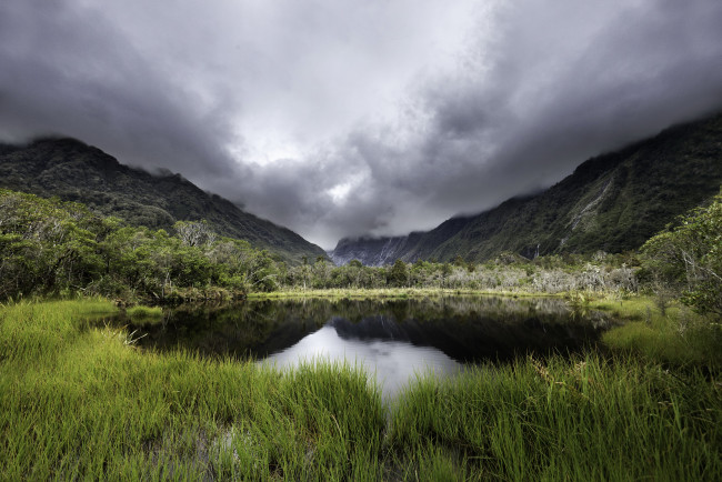 Обои картинки фото fiordland national park,  new zealand, природа, реки, озера, парк, new, zealand, горы, озеро, пейзаж, park, fiordland