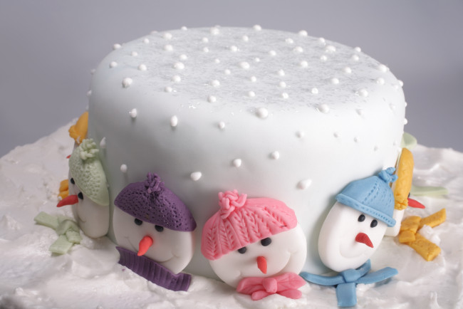 Обои картинки фото праздничные, угощения, снеговики, торт