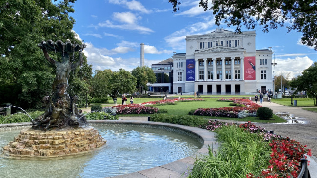 Обои картинки фото latvian national opera house, города, рига , латвия, latvian, national, opera, house