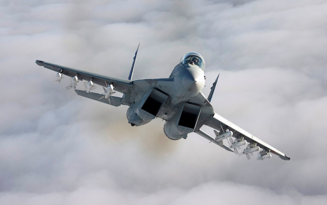 Обои картинки фото авиация, боевые самолёты, самолет, полет, миг-35