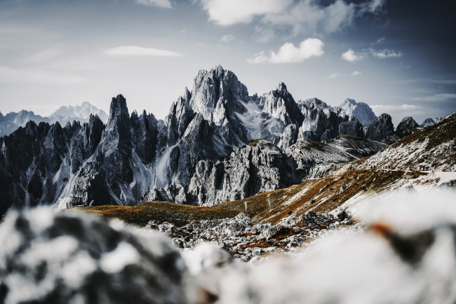 Обои картинки фото природа, горы, cadini, di, misurina, скалы, италия, горные, вершины